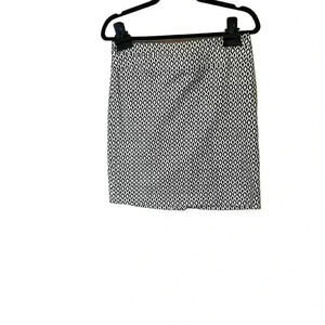 Donna Ricco black and white skirt size 4